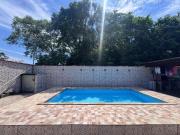 Casa com 2 quartos e piscina em Itanhaém