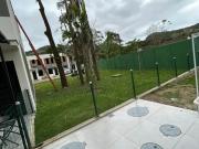 Casa com 2 Quartos e Quintal em CondomÃnio com Lazer...