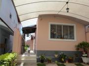Casa com 2 Quartos para Venda, 90m², por R$ 310.000,00,...