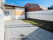 Casa com 2 quartos, sendo 1 suíte à venda, 60 m² por R$...