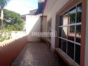 Casa com 2 Quartos sendo 1 suíte e Edícula Vila Trujillo