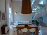 Casa com 320 mts², 3 quartos, piscina e churrasqueira em...