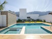 Casa com 348 mts², 4 quartos, piscina e churrasqueira no...