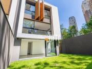 Casa com 355m² e 4 suítes em condomínio exclusivo...