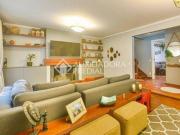 Casa com 360m² de área total, 3 dormitórios, sendo 1...