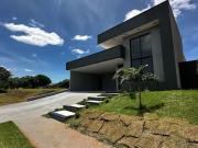 Casa com 3 dormitÃ³rios, 250 mÂ² venda por R$...