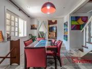 Casa com 3 dormitórios e 2 vagas de garagem, no bairro... Casa com 3 dormitórios e 2 vagas de garagem, no bairro...