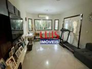 Casa com 3 dormitórios para alugar, 140 m² por R$...