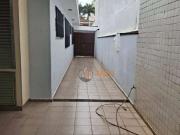 Casa com 3 dormitÃ³rios para alugar, 140 mÂ² por R$...