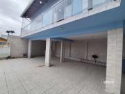 Casa com 3 dormitÃ³rios para alugar, 168 mÂ² por R$...