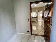 Casa com 3 dormitórios para alugar, 170 m² por R$...