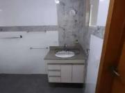 Casa com 3 dormitórios para alugar, 206 m² por R$...