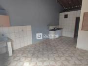 Casa com 3 dormitórios para alugar, 220 m² por R$...