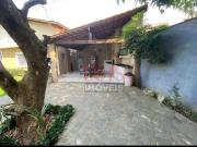 Casa com 3 dormitÃ³rios para alugar, 260 mÂ² por R$...