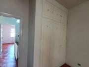 Casa com 3 dormitórios para alugar, 263 m² por R$...