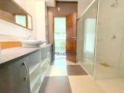 Casa com 3 dormitÃ³rios para alugar, 300 mÂ² por R$...