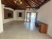 Casa com 3 dormitÃ³rios para alugar, 380 mÂ² por R$...