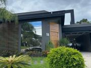 Casa com 3 dormitÃ³rios sendo uma suÃte CondomÃnio...