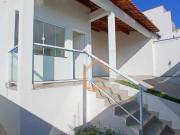 Casa com 3 dormitÃ³rios Ã venda, 121 mÂ² por R$...