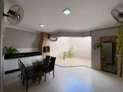 Casa com 3 dormitÃ³rios Ã venda, 131mÂ² por R$...