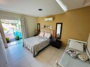 Casa com 3 dormitórios à venda, 133 m² por R$ 990.000,00...