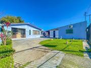 Casa com 3 dormitórios à venda, 140 m² por R$ 299.990,00...