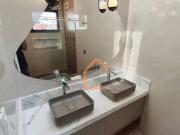 Casa com 3 dormitÃ³rios Ã venda, 236 mÂ² por R$...