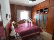 Casa com 3 dormitórios à venda, 245 m² por R$...