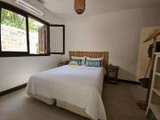 Casa com 3 dormitórios à venda, 277 m² por R$...