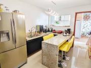 Casa com 3 dormitÃ³rios Ã venda, 85 mÂ² por R$...