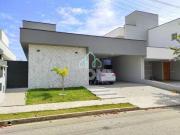 Casa com 3 dormitórios 1 suíte à venda, 186 m² por R$...