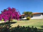 Casa com 3 dormitórios à venda, 220 m² por R$...