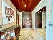 Casa com 3 dormitórios à venda, 315 m² por R$...