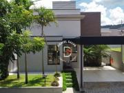 Casa com 3 dormitórios 3 suítes à venda, 250 m² por R$...