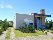 Casa com 3 dormitórios, 3 suítes, no condomínio Dubai,...
