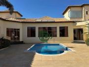 Casa com 3 dormitórios à venda, 450 m² por R$...