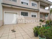 Casa com 3 dormitórios, 5 vagas de garagem, à venda no...