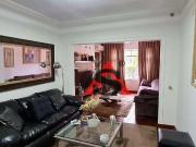 Casa com 3 dormitórios à venda, 100 m² por R$...