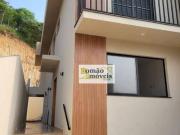 Casa com 3 dormitórios à venda, 103 m² por R$ 590.000,00...
