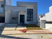 Casa com 3 dormitórios à venda, 105 m² por R$ 820.000,00...
