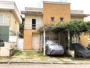 Casa com 3 dormitórios à venda, 105 m² por R$ 830.000,00...