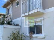 Casa com 3 dormitórios à venda, 106 m² por R$...