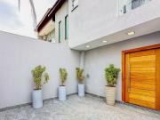 Casa com 3 dormitórios à venda, 106 m² por R$ 790.000...