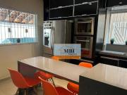 Casa com 3 dormitórios à venda, 112 m² por R$...