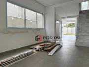 Casa com 3 dormitórios à venda, 117 m² por R$...