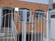 Casa com 3 dormitórios à venda, 117 m² por R$ 900.000,01...