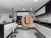 Casa com 3 dormitórios à venda, 118 m² por R$...