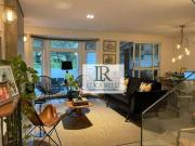 Casa com 3 dormitórios à venda, 121 m² por R$...