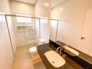 Casa com 3 dormitórios à venda, 122 m² por R$ 765.000...