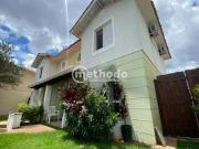 Casa com 3 dormitórios à venda, 123 m² por R$...